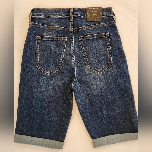 NWT || BANANA REPUBLIC || Bermuda shorts, long, denim, mid rise, extra small - Picture 4 of 6